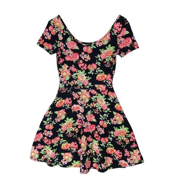 Derek Heart Dresses & Skirts - Derek Heart Sundress Floral Black and Pink Size Small Short Sleeve Wide Neckline